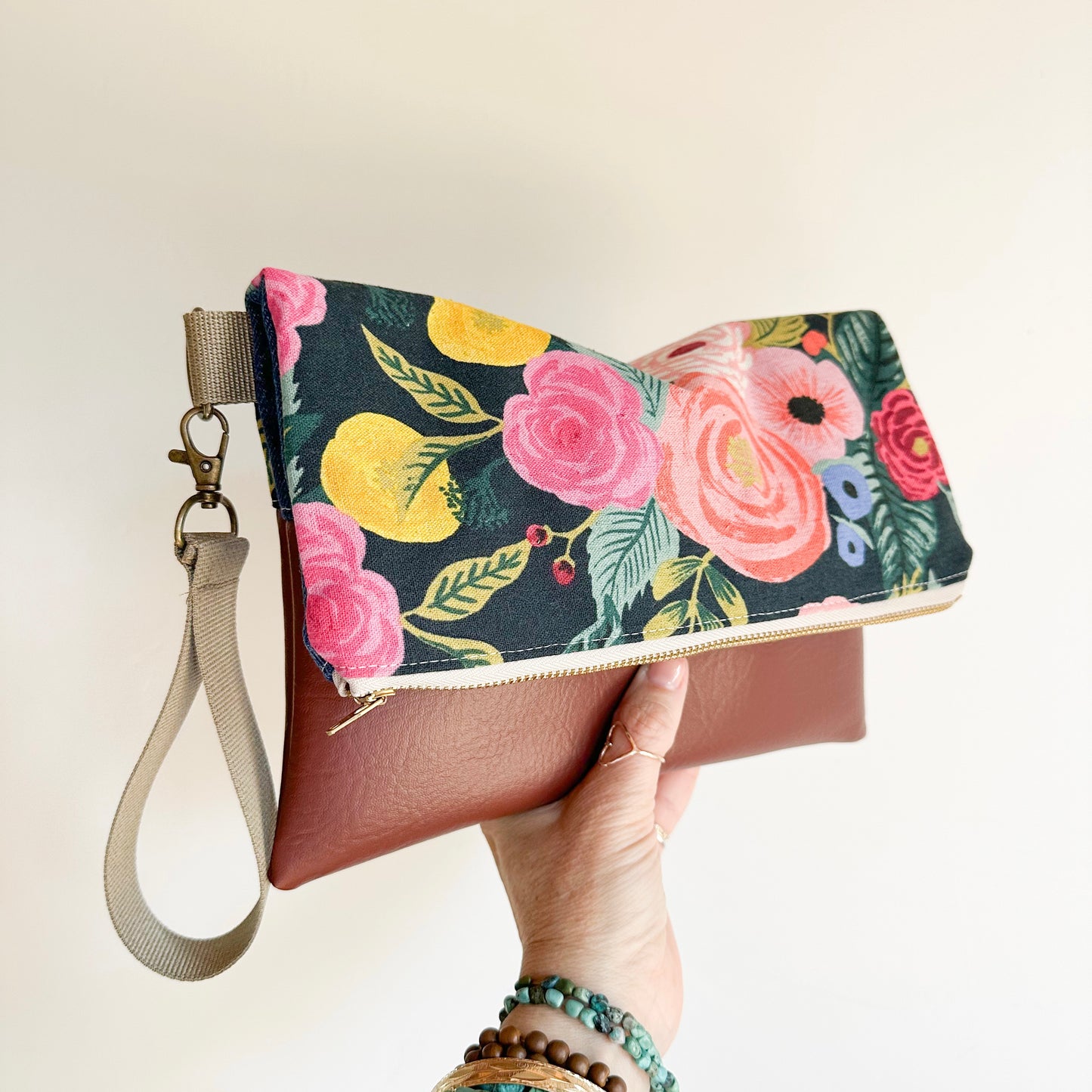 FOLDOVER CLUTCH- Navy Bloom