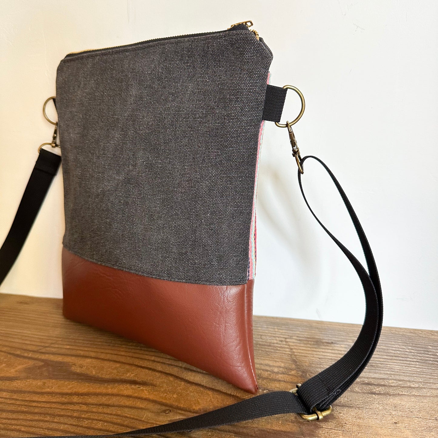 SIERRA STRIPE CROSSBODY BAG