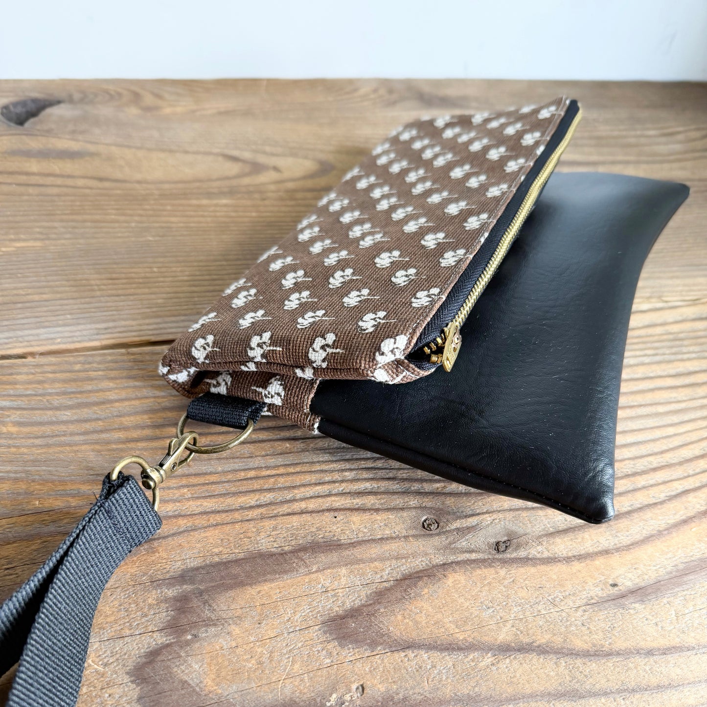 FOLDOVER CLUTCH- Chestnut Floral