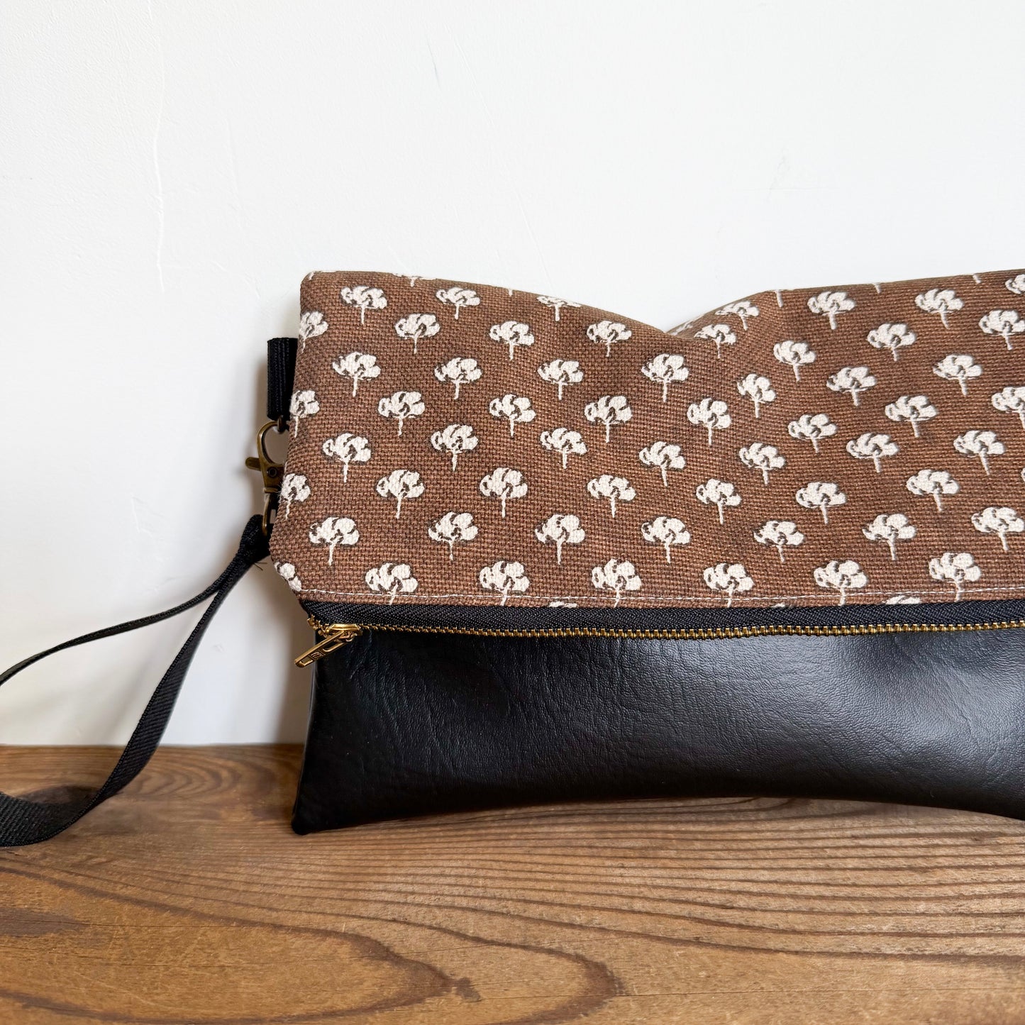 FOLDOVER CLUTCH- Chestnut Floral