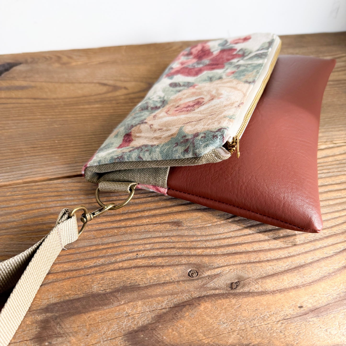 FOLDOVER CLUTCH- Vintage Floral