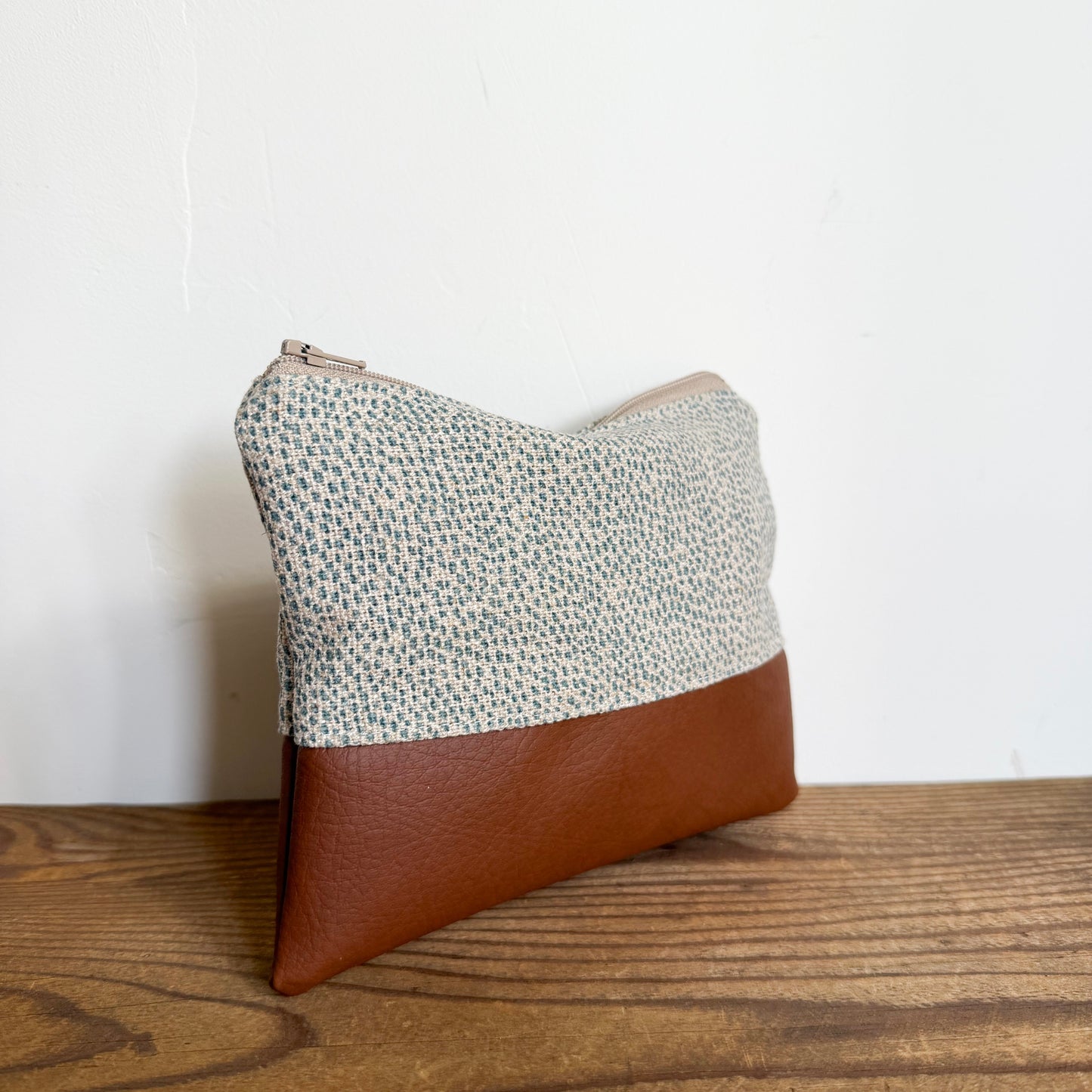 ZIPPER POUCH- Aqua Wild