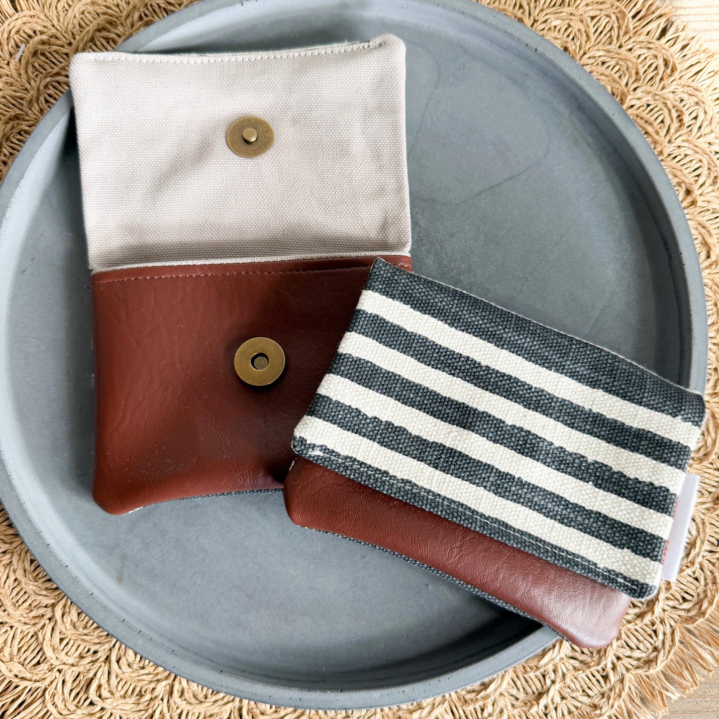SNAP POUCH - Stripe