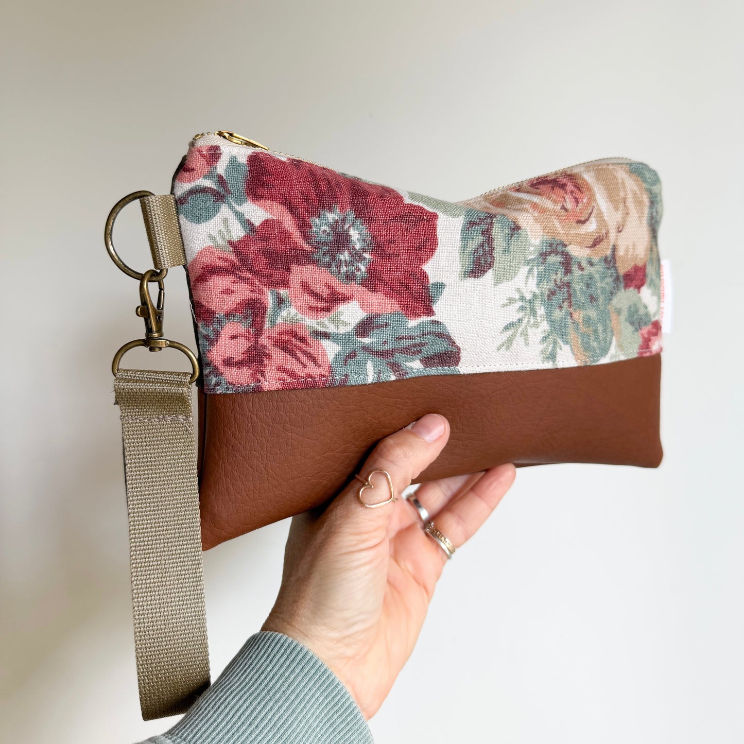 WRISTLET- Vintage Floral/Waxed Canvas