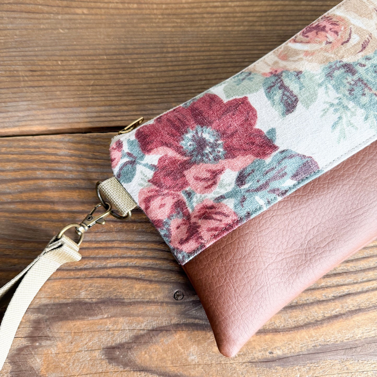 WRISTLET- Vintage Floral/Waxed Canvas