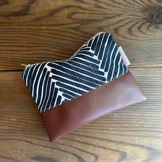 INK ZIGZAG ZIPPER POUCH
