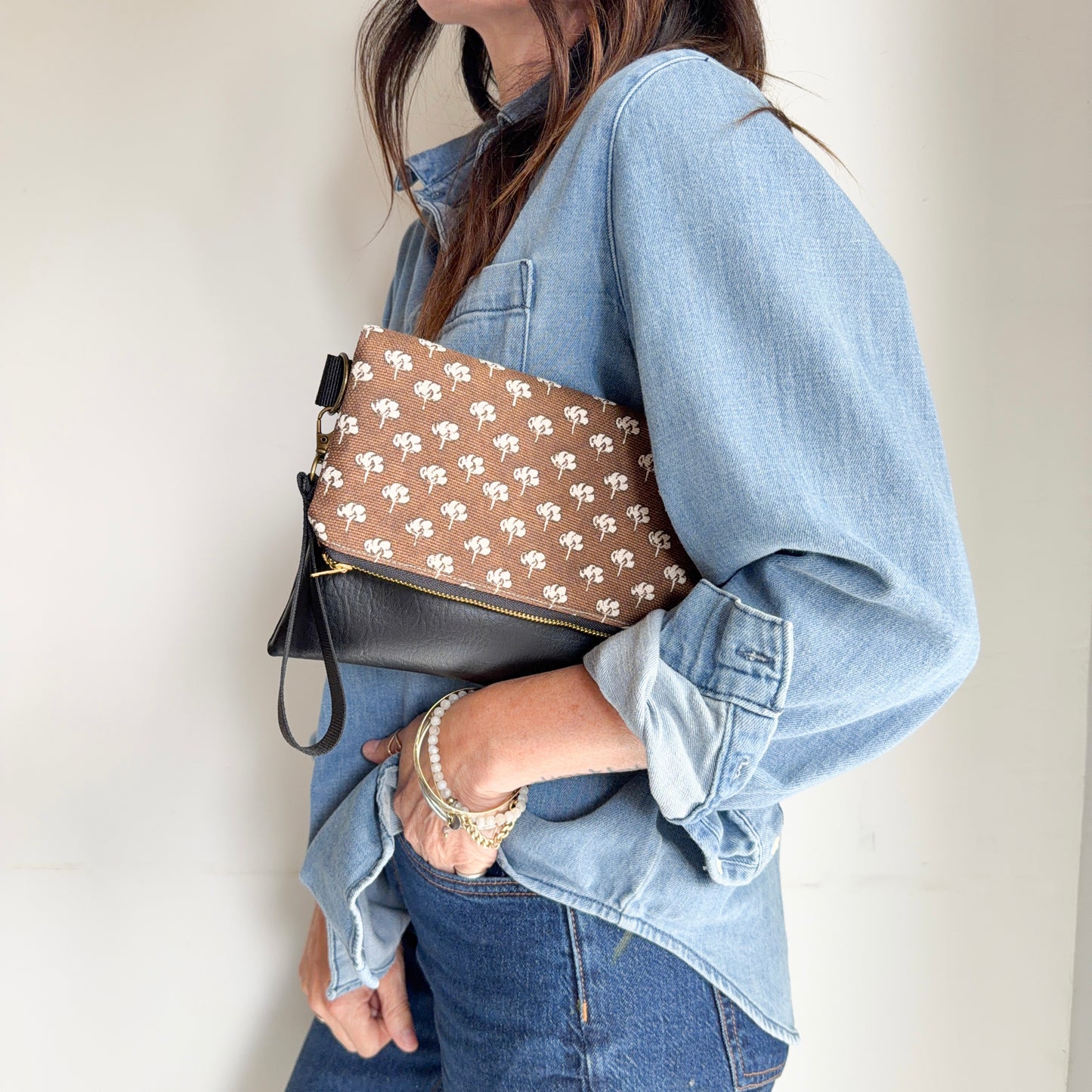 FOLDOVER CLUTCH- Chestnut Floral