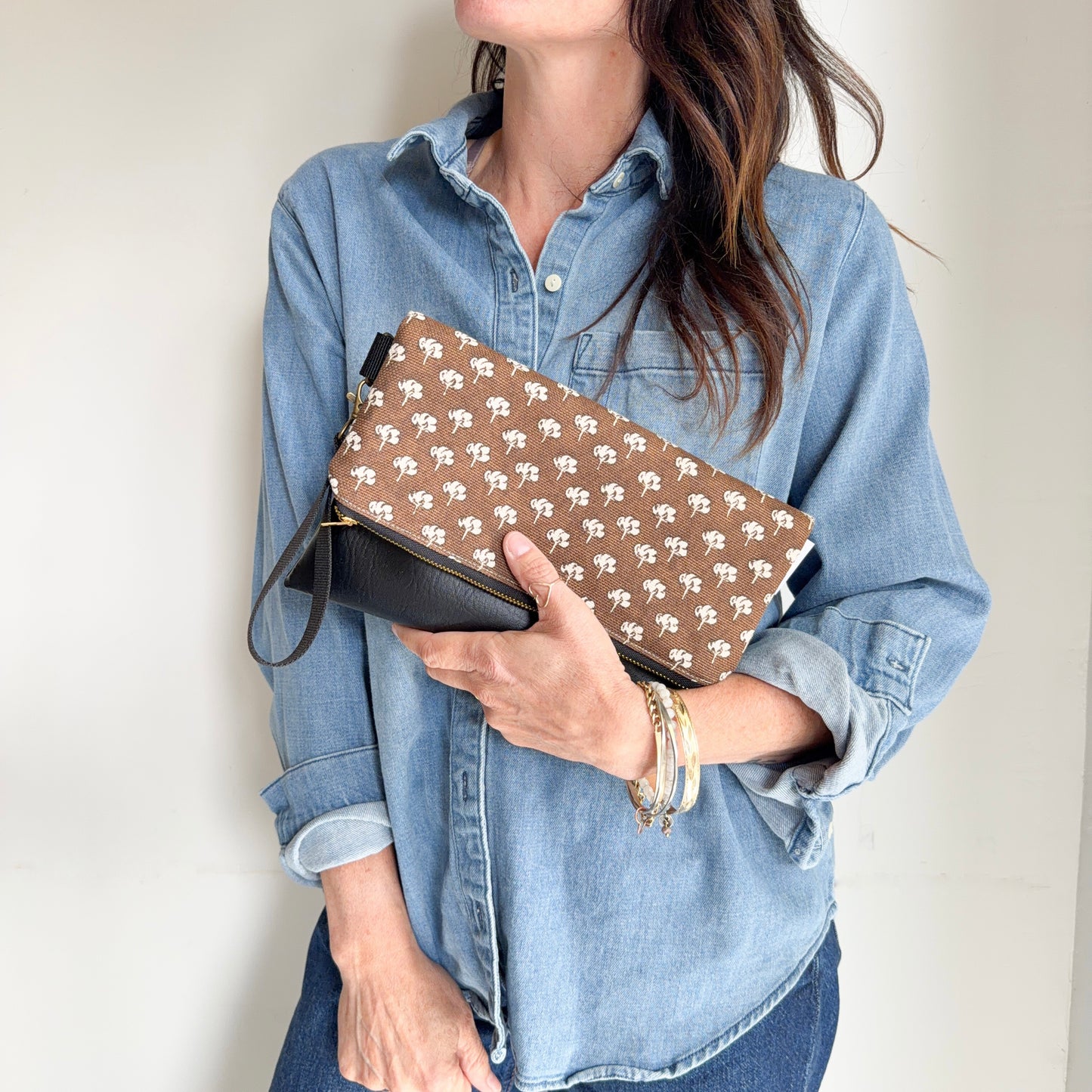 FOLDOVER CLUTCH- Chestnut Floral