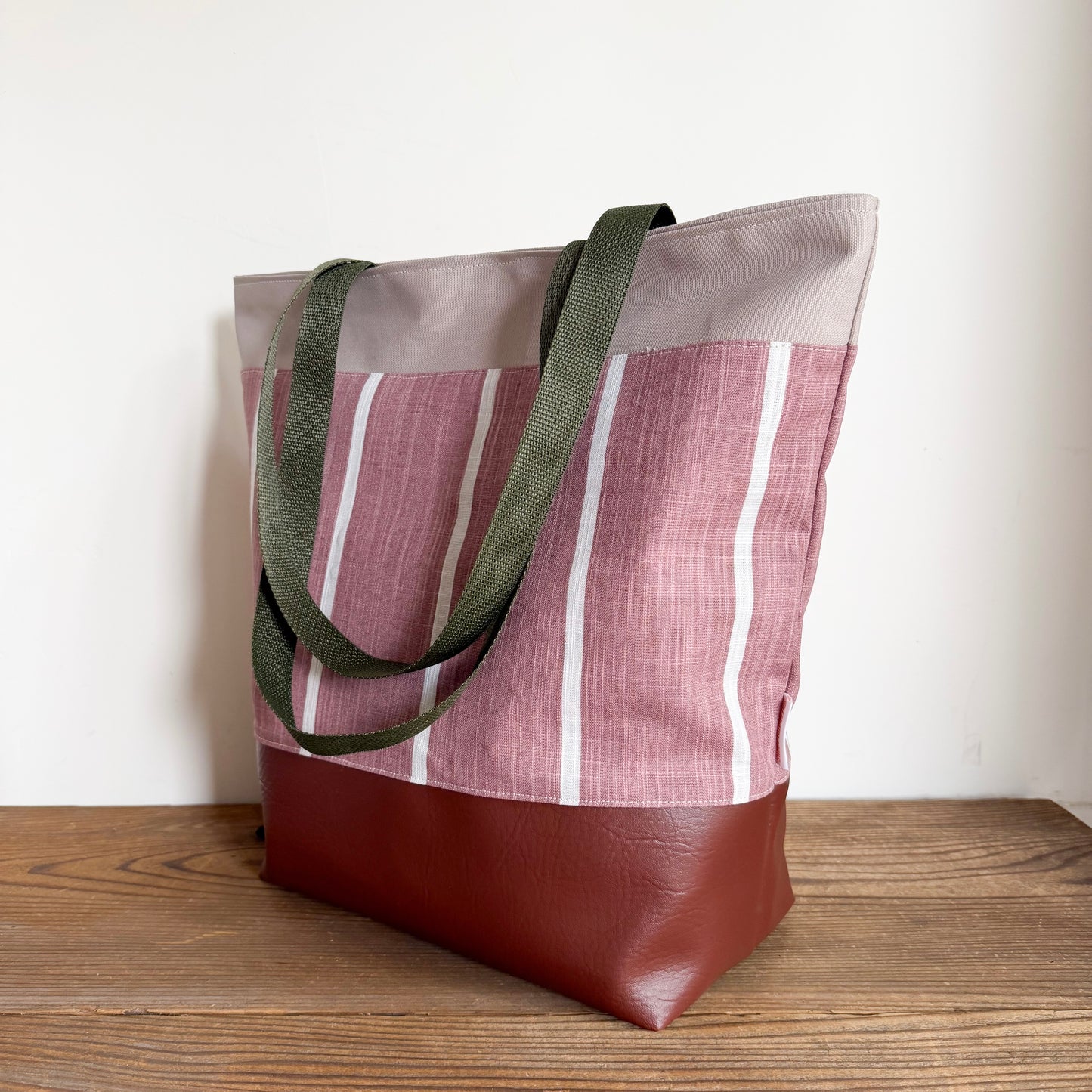 MAUVE STRIPE TOTE BAG
