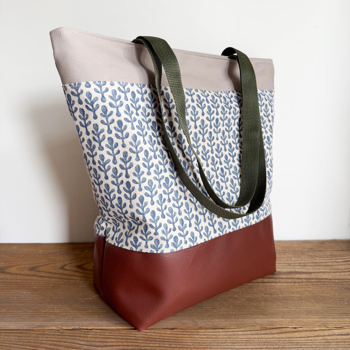 BLUE PETAL TOTE BAG