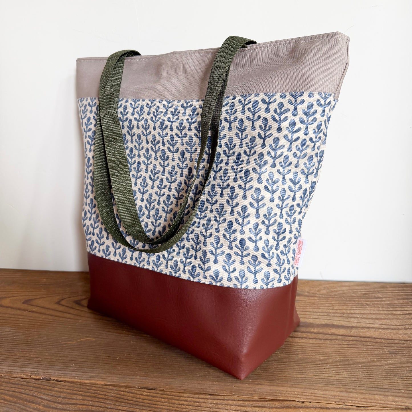BLUE PETAL TOTE BAG