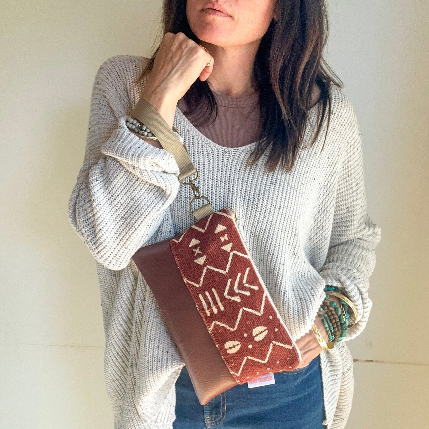 MUDCLOTH WRISTLET - Red