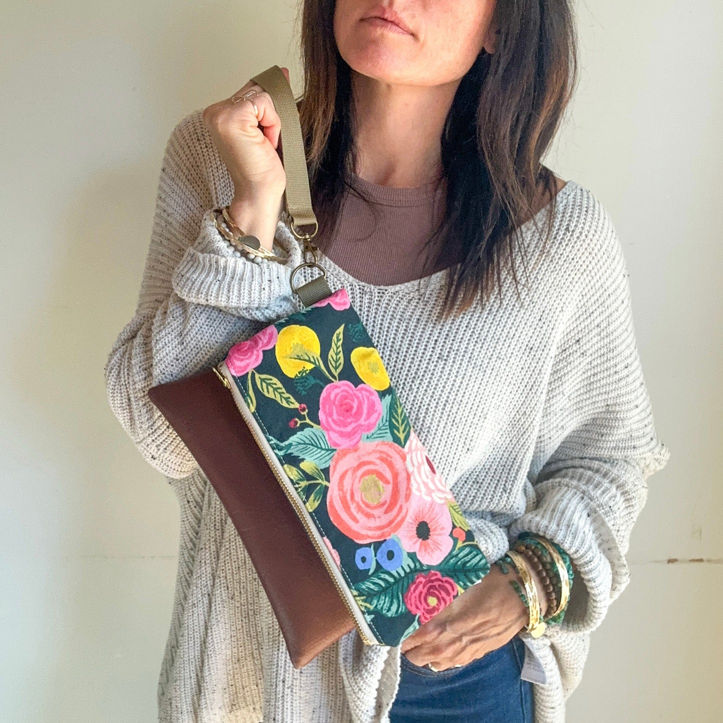 FOLDOVER CLUTCH- Navy Bloom