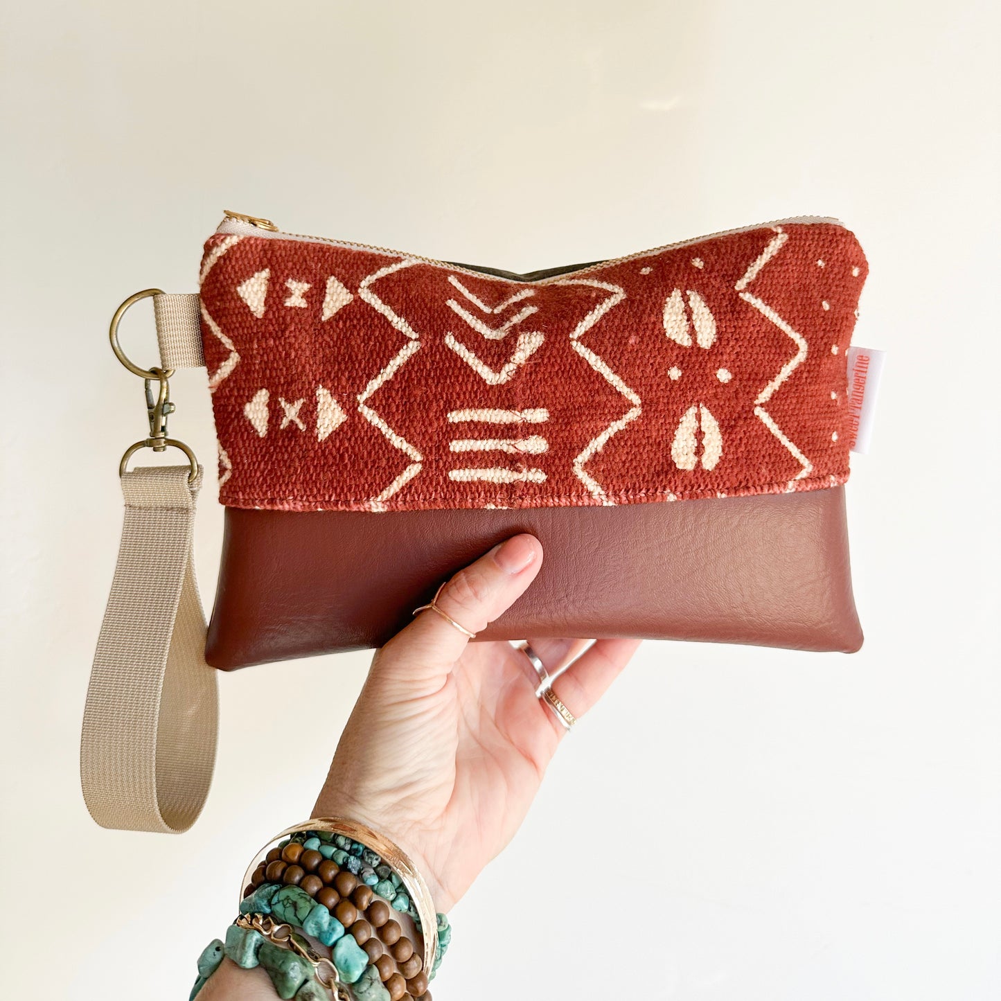 MUDCLOTH WRISTLET - Red