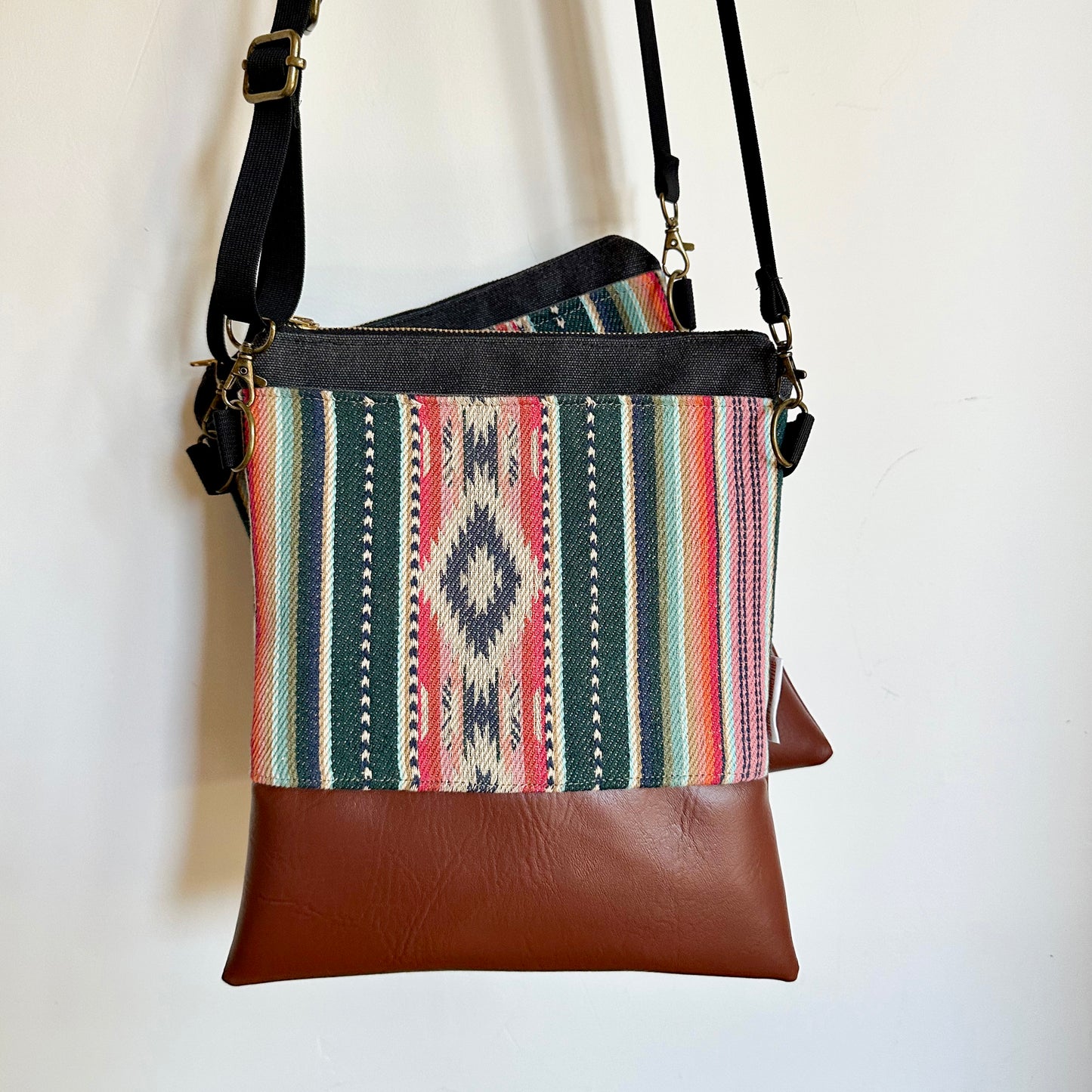 SIERRA STRIPE CROSSBODY BAG