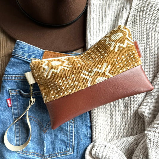 MUDCLOTH WRISTLET - Ochre