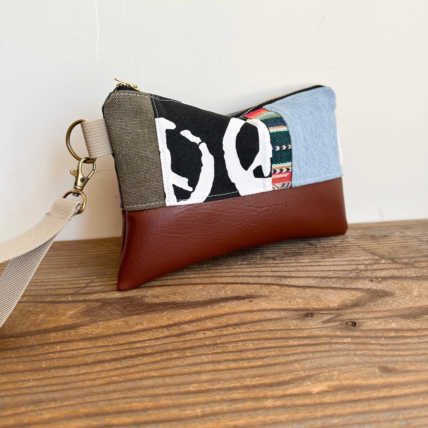 PEACE PATCH WRISTLET - Sierra Stripe
