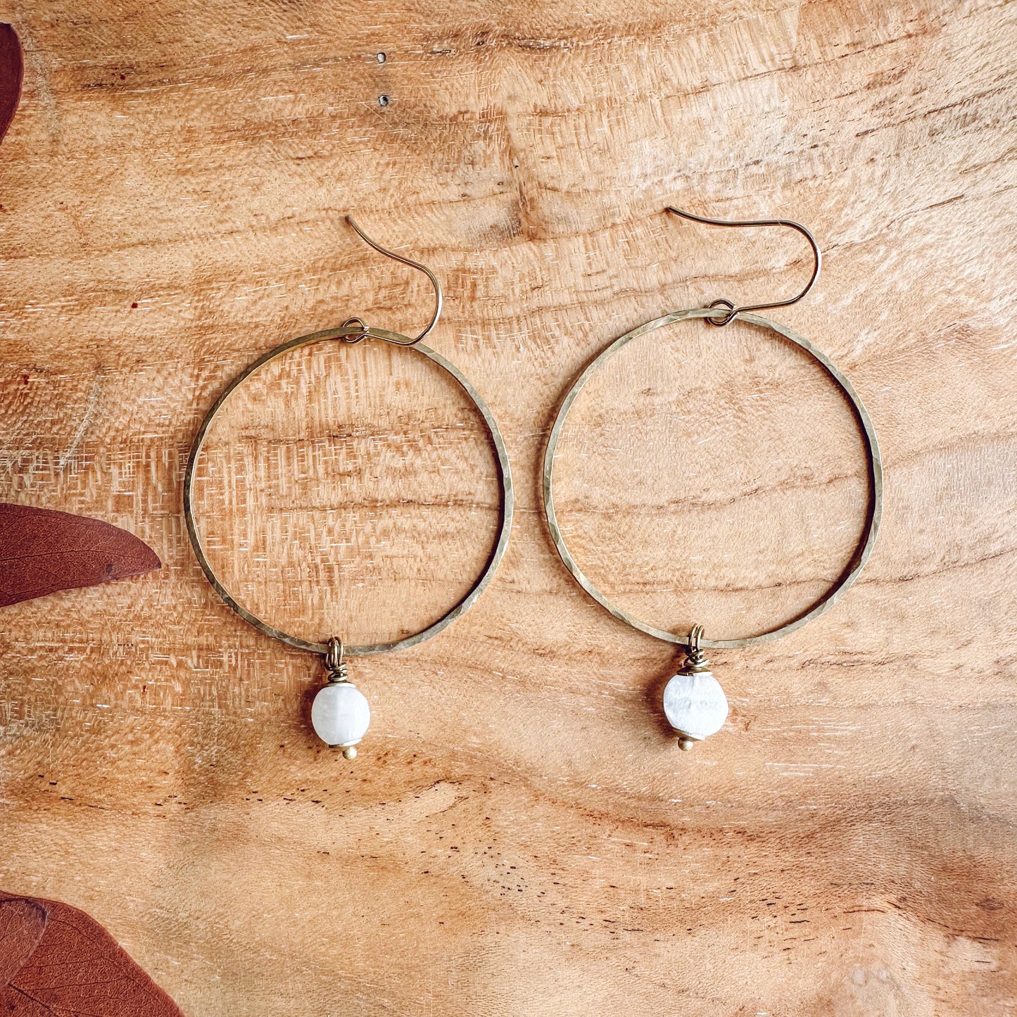 HAMMERED HOOPS WITH MOONSTONE