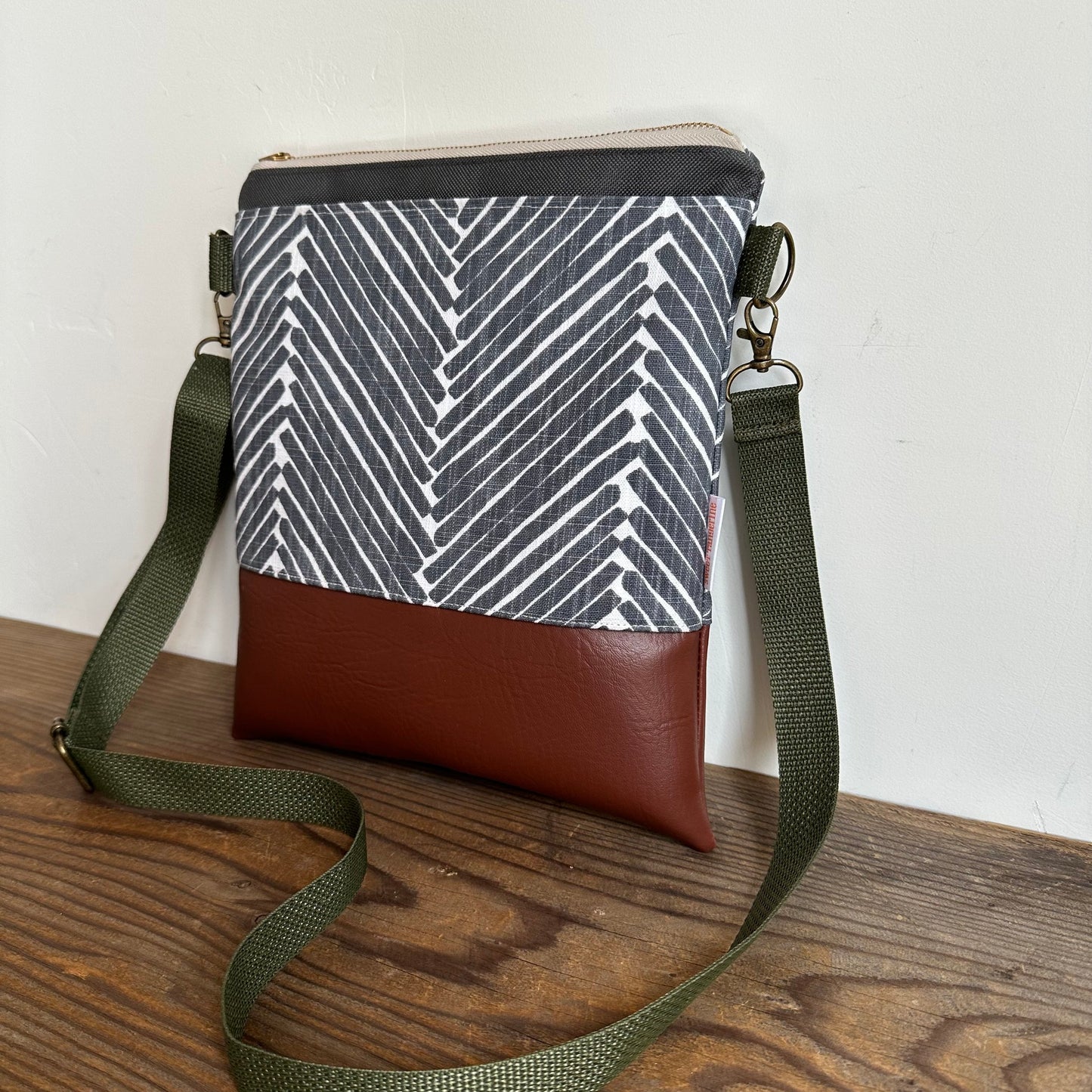 Gray Zig Zag Crossbody Bag